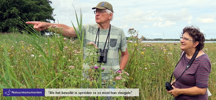 Niek Oele en Elly Schipper tellen vlinders als vrijwilliger voor Natuurmonumenten